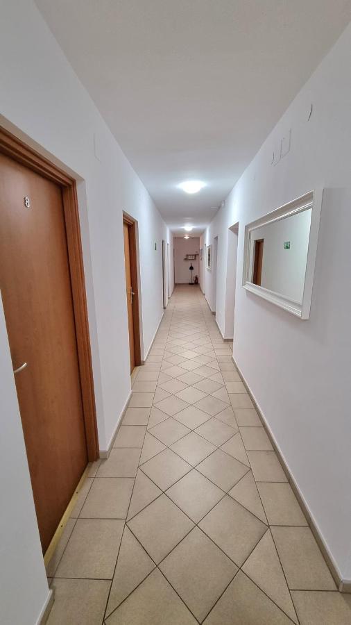 Pokoje Arka Międzywodzie Exterior foto