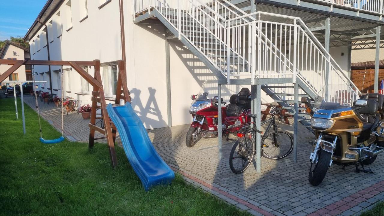 Pokoje Arka Międzywodzie Exterior foto